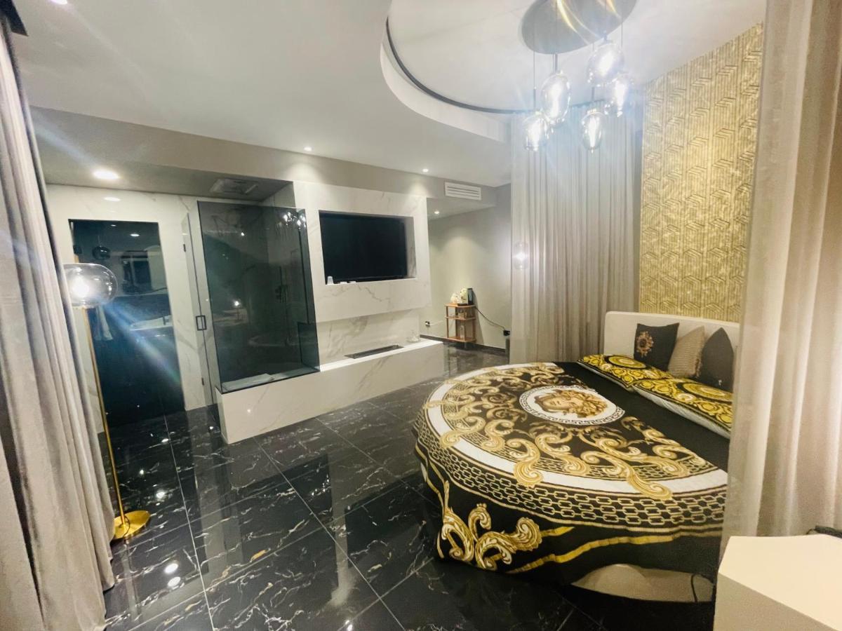 Versace Luxury Room Corleone Exterior foto